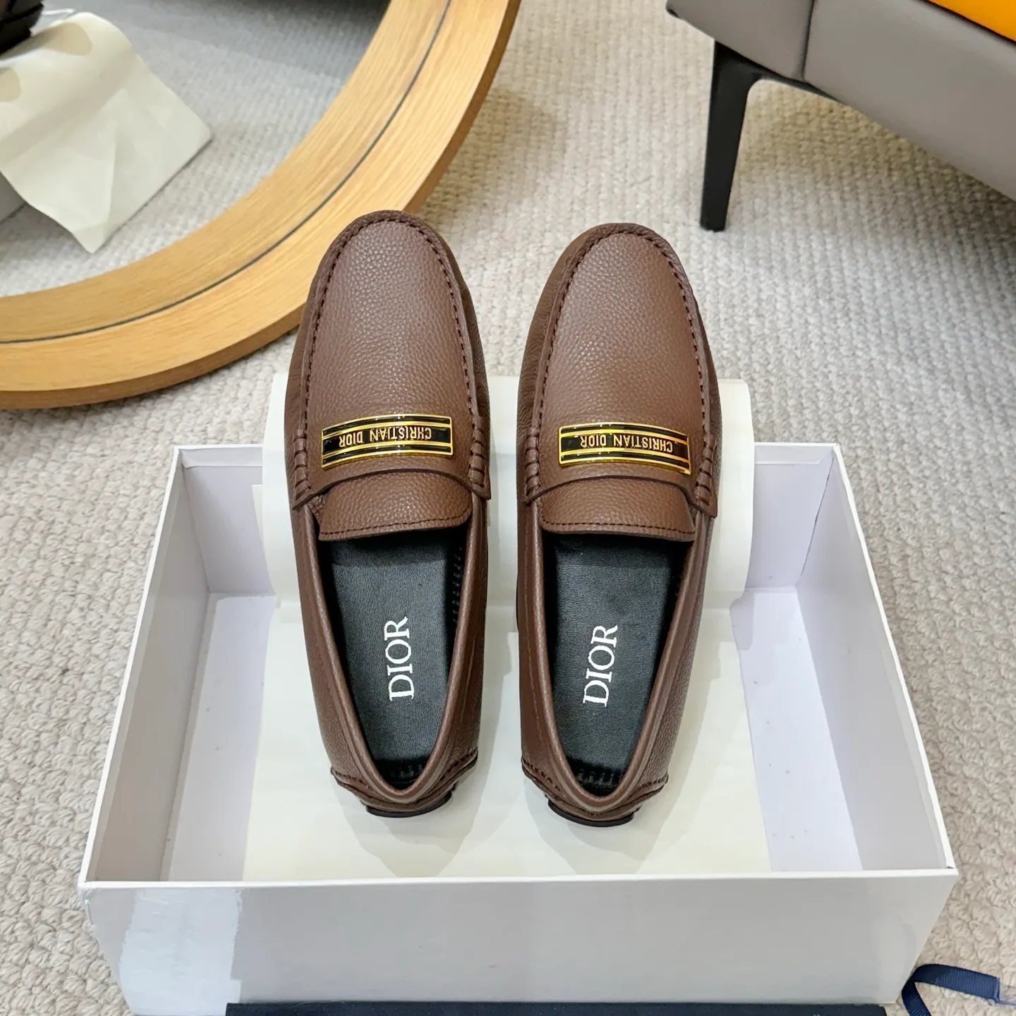 Men's clothing and shoes 💰420! (Yangli) Quality DIOR [Dior’s latest arrival] real auction hot-selling Doudou shoes 🔍DIOR) new Doudou shoes 👍Belgian designer Martin Margiela serves as Gucci shoe designer y full of charm, luxury style gentleman upper: imported cowhide, lining with spring sweat-absorbent first-layer sheepskin. Outsole Brand outsole, the last stitching on the bottom will never come off; equipped with classic Gucci exquisite hardware C D buckle💋The whole pair of shoes is fashionable and casual without losing high-end style; standard 38-46